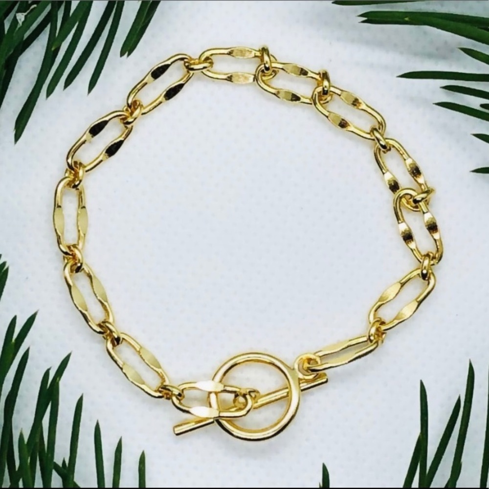 Iconic Link Chain Bracelet - Picture 2 of 2